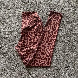 Balance Athletica King Cheetah Dusk - Small